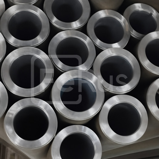 Труба нержавеющая 325х6х5000 мм 12Х18Н10Т ГОСТ 11068-81